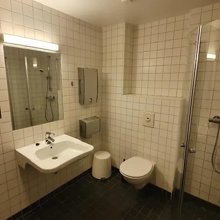 호스텔 마르켄 게스트하우스 *