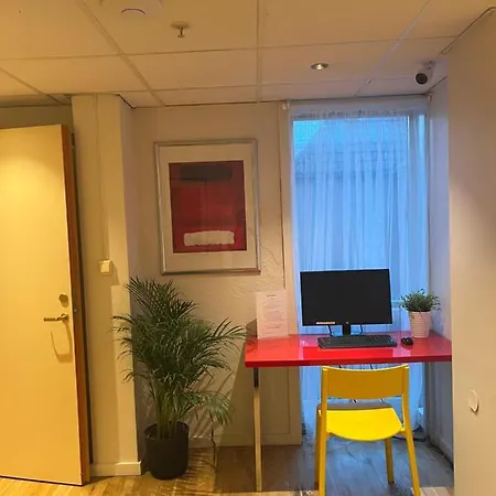 Vandrerhjem Marken Guesthouse